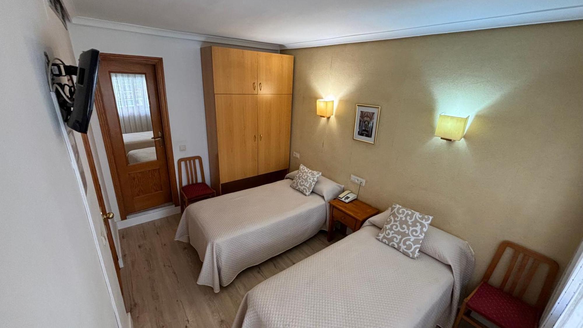 Hostal Atienzar Albacete Eksteriør bilde